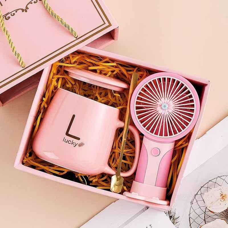 Coffee mug with electric high speed fan